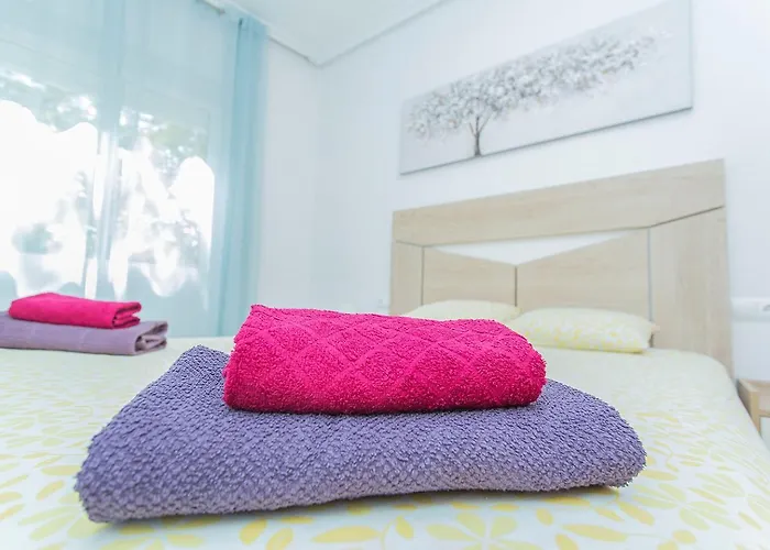 113 And Trees - Alicante Apartment
