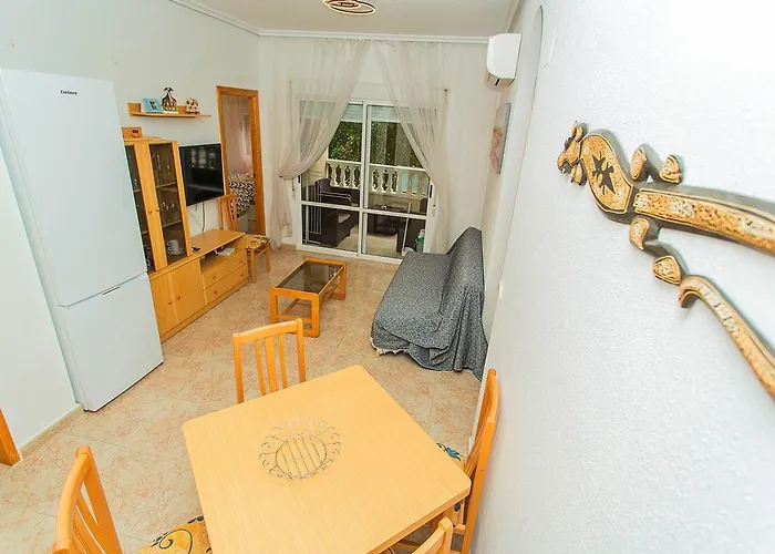 113 And Trees - Alicante Apartment Torrevieja