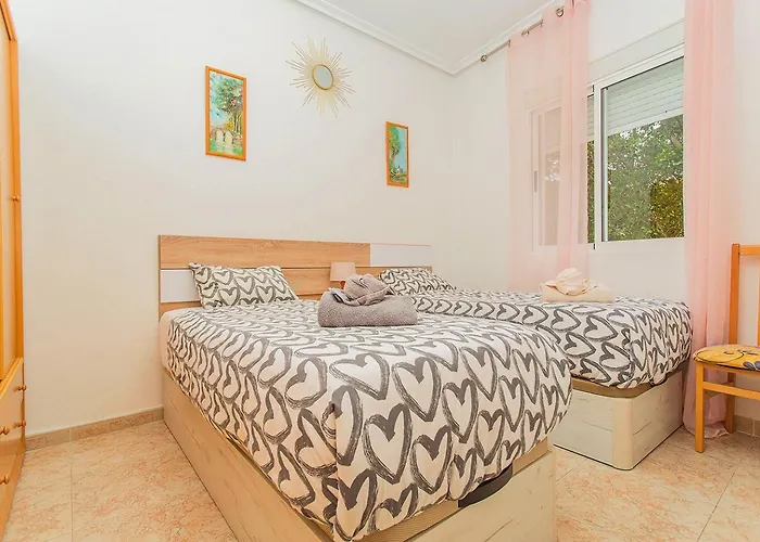Apartment 113 And Trees - Alicante *