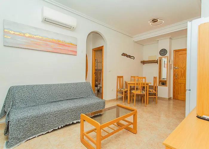 113 And Trees - Alicante Apartment Torrevieja
